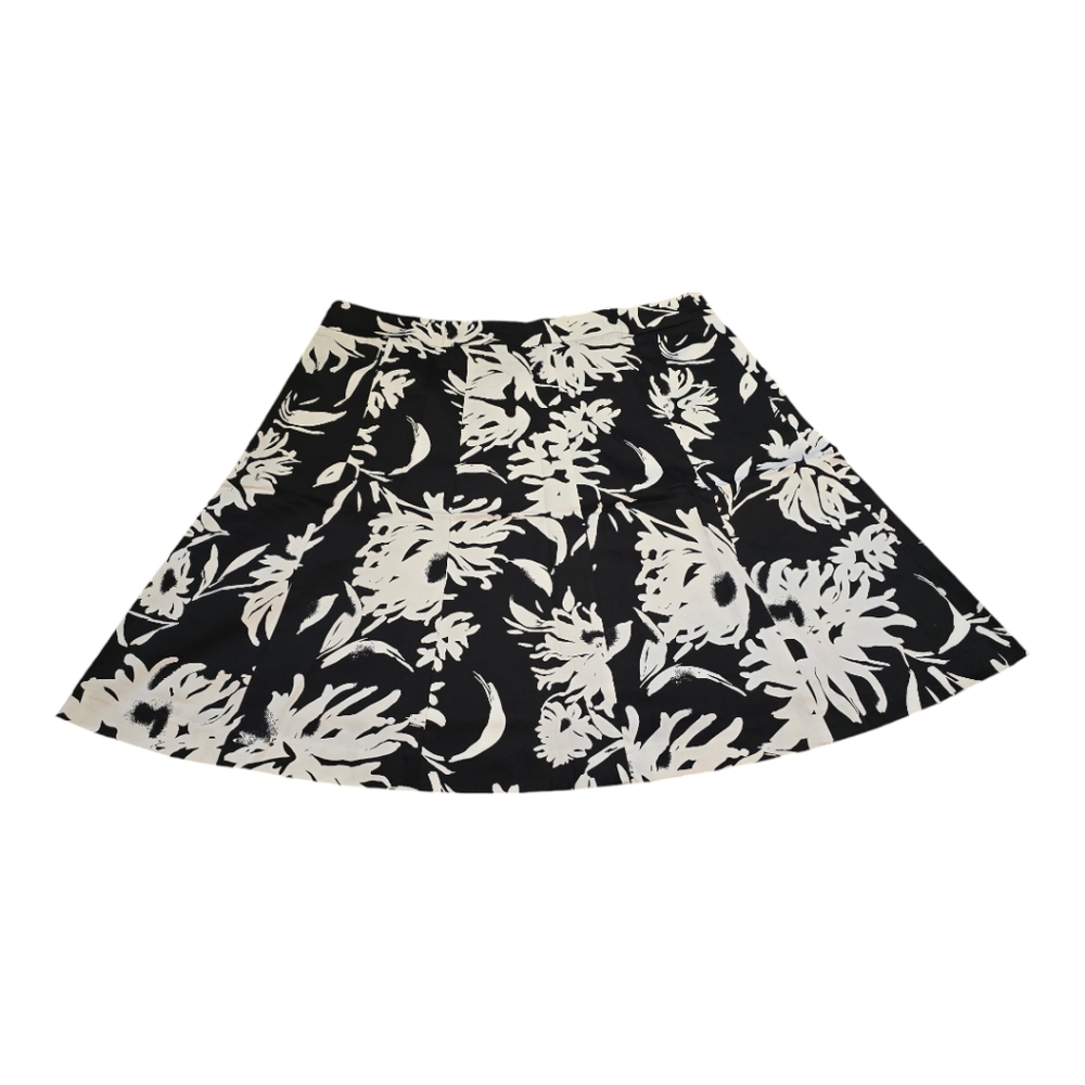 Lane Bryant Black Floral Print A-Line Skirt Above Knee, Size 20, Career